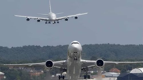 Milionarul de pe piața aeriană din Republica Moldova își întinde aripile în România și lansează trei zboruri