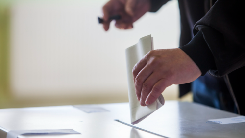 Termenul-limită pentru ca plicurile cu votul prin corespondență să ajungă la secția de votare