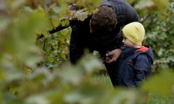 Familia Neamţu, vinificatori din Corjova: „Moldova merită un loc la o masă mai mare”