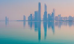 Abu Dhabi investește miliarde pentru a deveni un centru tehnologic în mijlocul deșertului