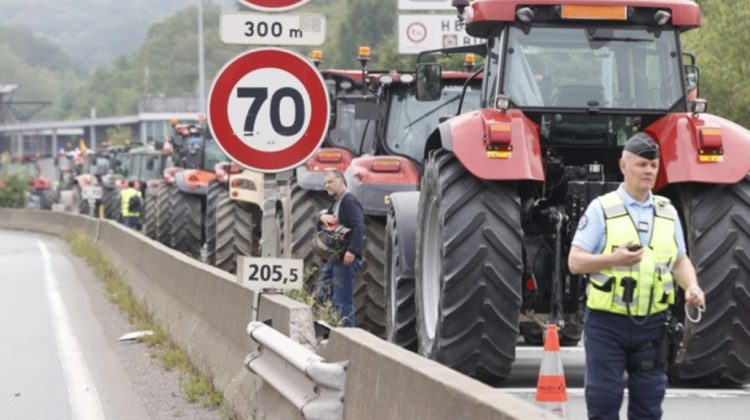 Agricultorii francezi intenţionează să reia protestele ample faţă de politica agricolă a UE