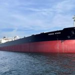 SUA au ridicat temporar sancțiunile asupra petrolului iranian pentru a calma piața globală