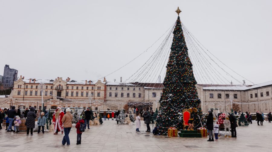 Moş Crăciun – prietenul copiilor de la Castel Mimi aşteaptă familiile pe 14 decembrie la o mega-sărbătoare de iarnă