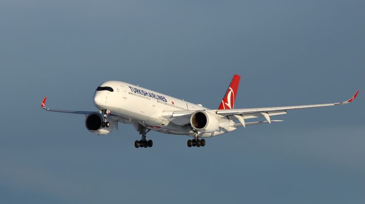 Alertă aeriană deasupra Chișinăului! Un avion Turkish Airlines a declarat urgență în aer