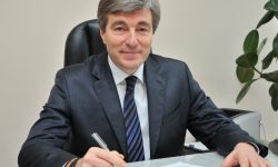 Carpov, „veteranul” ANRE, își asigură încă un mandat în fruntea energiei moldovenești, cu un salariu fabulos