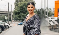 Bani negri în plic, avere zero! Șefa sanatoriului Speranața, prinsă cu mită, spune că n-are nici casă, nici mașină