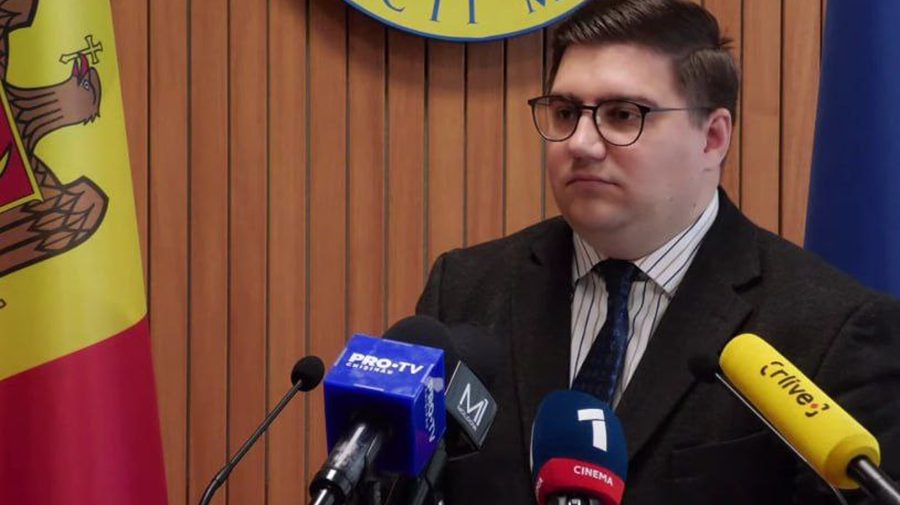 „Rechinii fiscali” înoată liniștiți, iar Daniel Vodă promite plase de hârtie
