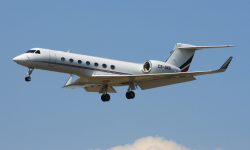Escadrila VIP! Avioane scumpe și elicoptere militare la Chișinău pentru o întâlnire de gradul zero cu Zelenski