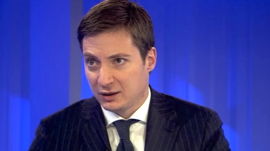 Jumătate din taxele noastre se duc la pensionari! Caramitru: „Sistemul crapă, nu mai ține mult”