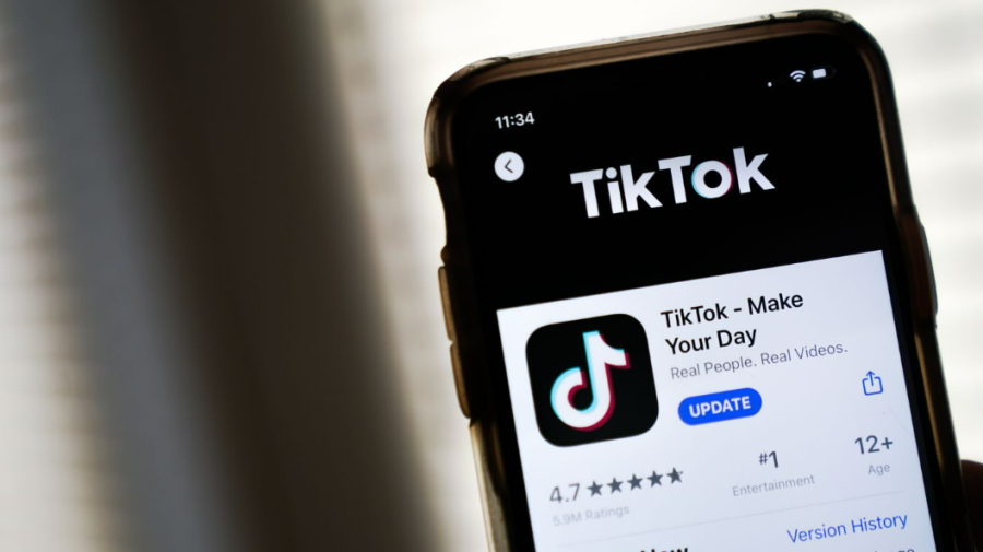 Fake news-urile iau amploare pe TikTok. Poliția: Vizează alegerile din septembrie și războiul din Ucraina