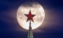 Putin apasă pe buzunarul rușilor. TVA crește la 22% pentru a hrăni mașinăria militară