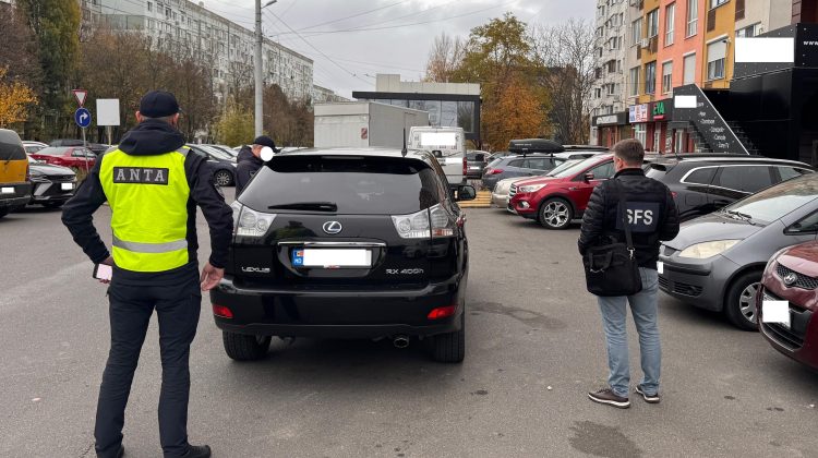 Taximetriști fantomă: Fiscul a sancționat 10 șoferi și a ridicat plăcuțele acestora