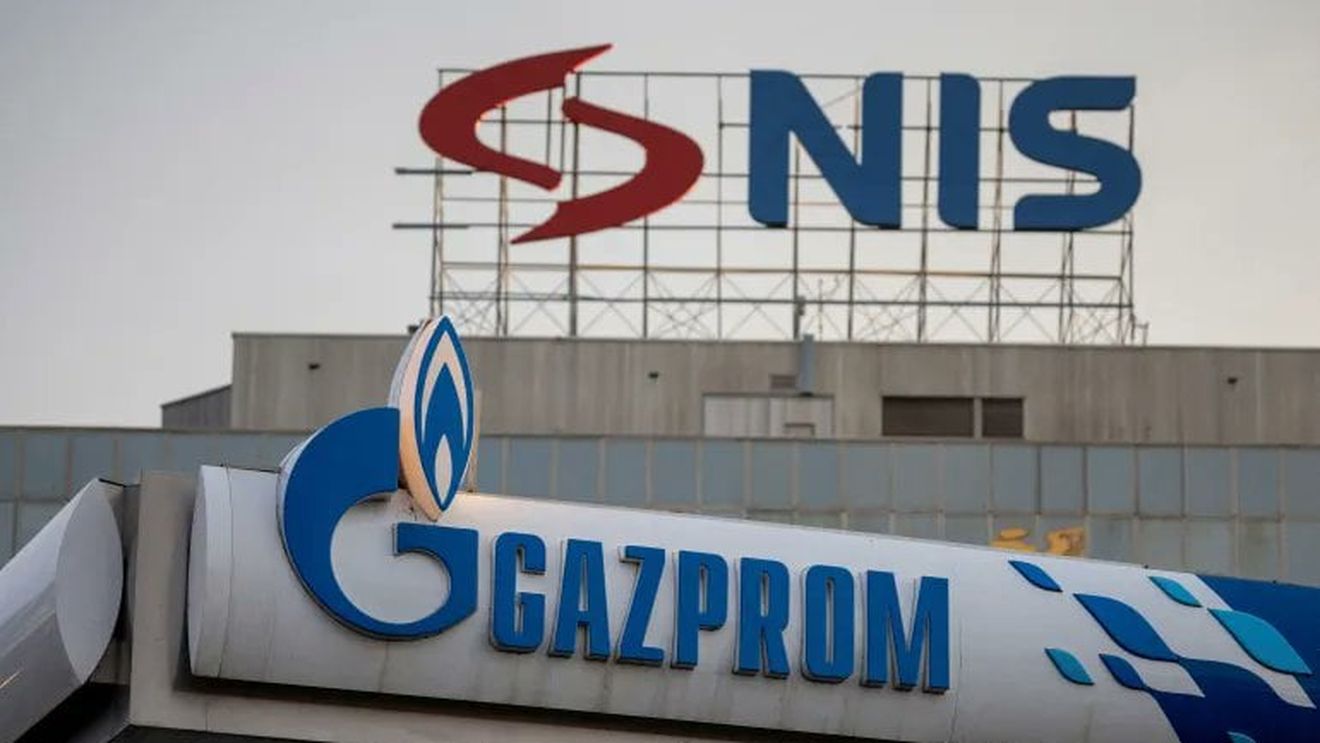 Gazprom discută cu grupul ungar MOL vânzarea acțiunilor deținute la NIS din Serbia