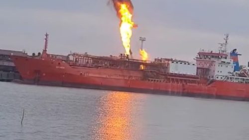 Explozie în apropiere de graniţa cu Republica Moldova. O navă cu GPL lovită de o dronă