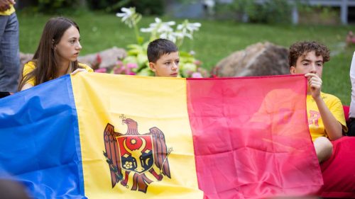 Moldovenii din diasporă pot obține până la 150 000 de lei pentru proiecte culturale și educaționale