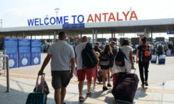 Antalya doboară două recorduri turistice în 2025: moldovenii rămân printre vizitatorii fideli