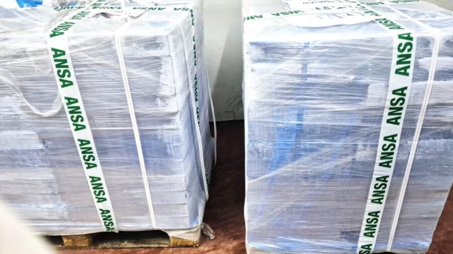 Salmonella la kilogram! Un lot de carne de pui, oprit înainte de distribuție