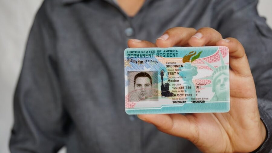 SUA a suspendat programul Green Card. Moldovenii care au aplicat, puși pe pauză