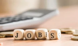 4 din 10 joburi libere sunt la stat: criză de personal în administrație, educație și sănătate