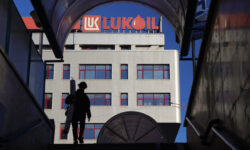 Pornhub intră în jocul petrolului! Fostul proprietar cere SUA permisiunea să cumpere activele Lukoil