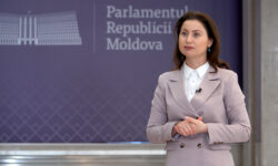 De la 160 000 lei la sub 100 000 lei: salariile șefilor de la CNPF, ANRCETI și ANRE vor fi limitate