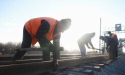 Criză fără frâne! Calea Ferată își trimite șefii pe linie moartă