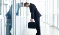 Măcel în băncile europene: 200 000 de joburi ar putea dispărea din cauza AI