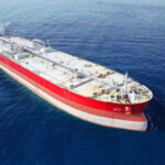 O navă închiriată de un gigant petrolier prezent în Moldova, lovită de o dronă în Marea Neagră