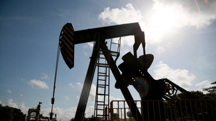 Prima tranzacție majoră: SUA vând petrol venezuelean de 500 de milioane de dolari