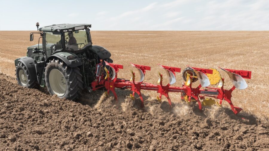 China ară Moldova! 76% din pluguri vin din Asia