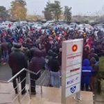 Scandal salarial la cea mai mare rafinărie din România: angajații au ieșit la protest