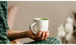 Căni personalizate pentru companii – cadouri potrivite pentru angajați, parteneri și clienți