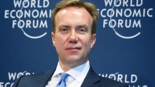 Scandal la vârful elitei globale! Șeful Forumului bogaților de la Davos pleacă după legăturile cu Epstein