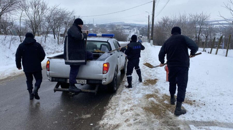 Lopeți, șuruburi și utilaje grele de 8,55 milioane lei: rezervele statului, completate după intervențiile din februarie