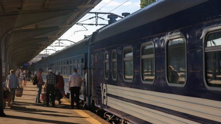 „Prietenia” București-Chișinău-Kiev s-a rupt la plecare! Tren întârziat din cauza unei locomotive cu probleme