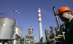 Serbia blochează în continuare exporturile de țiței și eliberează motorină din rezerve