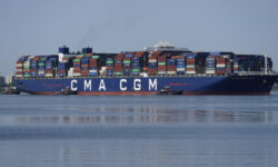 Strâmtoarea Ormuz se redeschide parțial: doar câteva petroliere au trecut