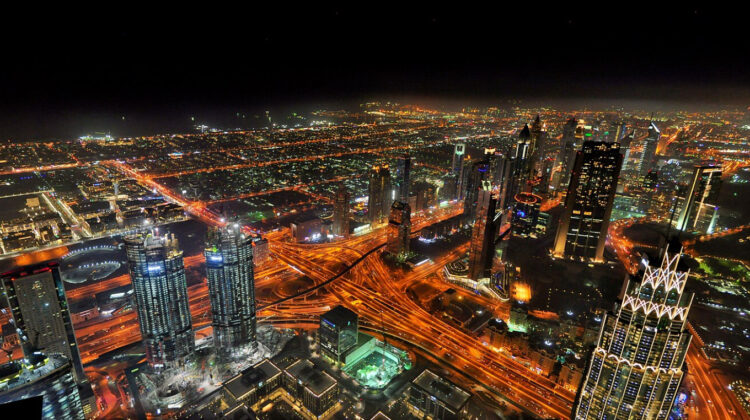 Dubaiul riscă să rămână fără mâncare: stocurile de produse proaspete ajung doar pentru 10 zile