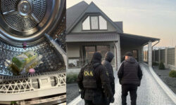 Șpagă de peste 120 000 de euro pentru „protecție” în transporturi: 10 persoane, reținute