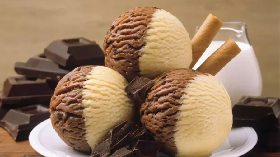 Înghețată cu bacterii, la un pas de a ajunge în magazine: peste 9 mii de produse, distruse