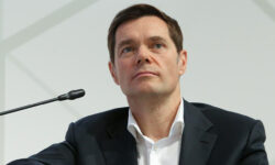 Miliardarii Rusiei au mai mulți bani decât economiile tuturor rușilor din bănci