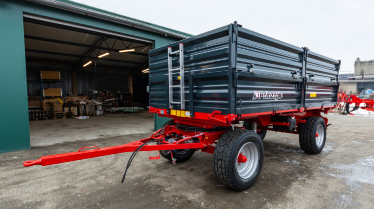 Semnal roșu pentru transport și agricultură! Importurile de remorci au căzut, iar piața s-a „ieftinit”