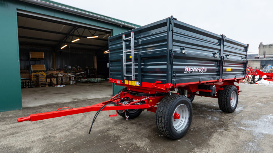 Semnal roșu pentru transport și agricultură! Importurile de remorci au căzut, iar piața s-a „ieftinit”