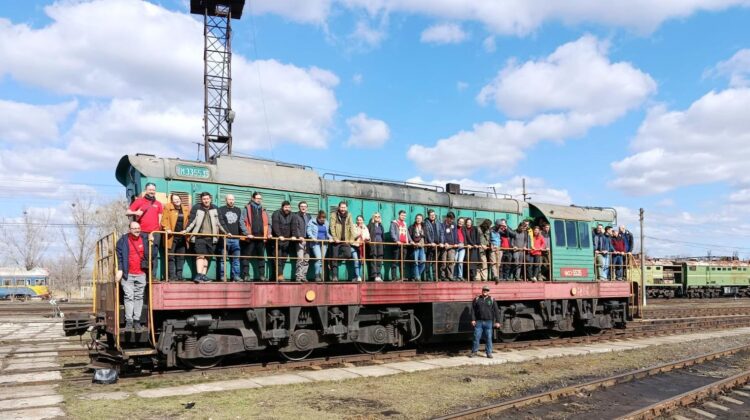 CFM transformă criza în turism! Când trenurile nu merg, măcar devin atracție