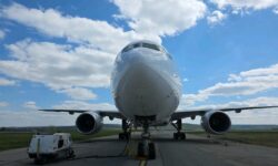 „Bestia de pe pistă!” Un Boeing 777 a stins luminile la Aeroportul Chișinău