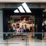 Adidas zguduie piața: Factory Outlet – noul motor al retailului din Moldova