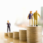 Statul adună sume uriașe din contribuții sociale: peste 1,2 miliarde de lei sunt „în plus”