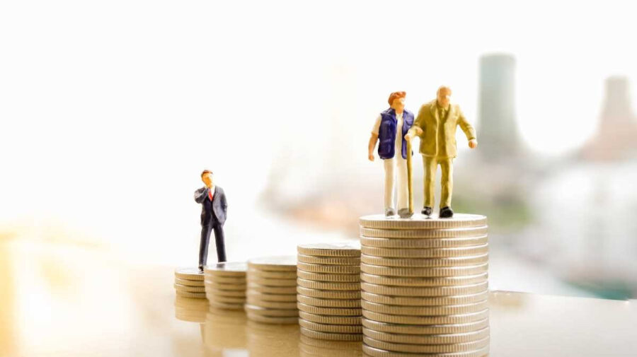 Statul adună sume uriașe din contribuții sociale: peste 1,2 miliarde de lei sunt „în plus”