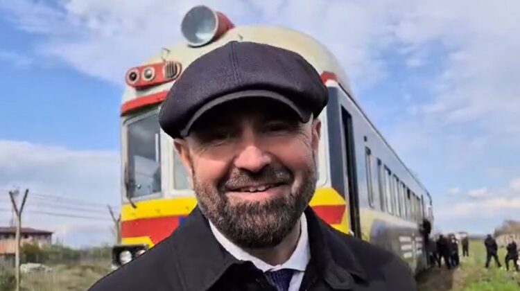 Bolea, în pană la Fălciu: Noi am construit calea ferată, nu locomotiva care s-a stricat