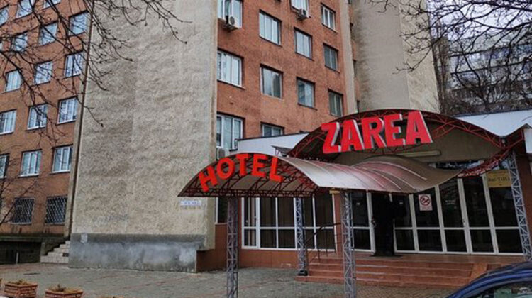 Hotelul „Zarea” va fi scos la privatizare: activul de 4,1 milioane lei are un profit de 8 ori sub media pieței